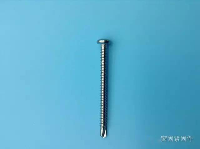 同樣用自動打釘機打釘,為何窗固的如此穩定